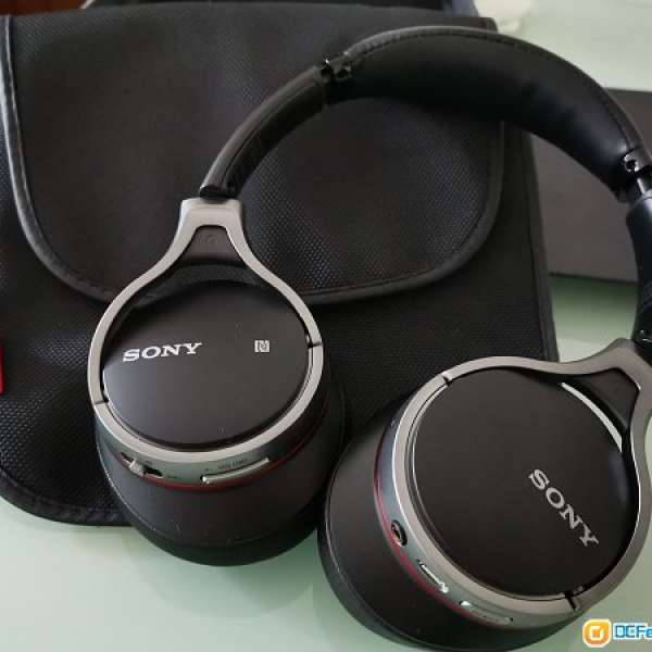 Sony wireless headphone