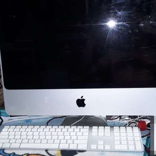 Apple iMac 20-Inch "Core 2 Duo" 2.4 (Early 2008)+鍵盤  A1224  EMC 2210 要裝OS