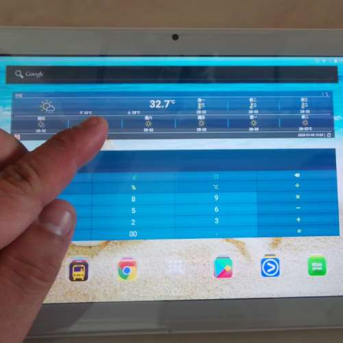 外觀八成半新顯示開始有問題10.1吋有雙sim slot行4G Epad S103