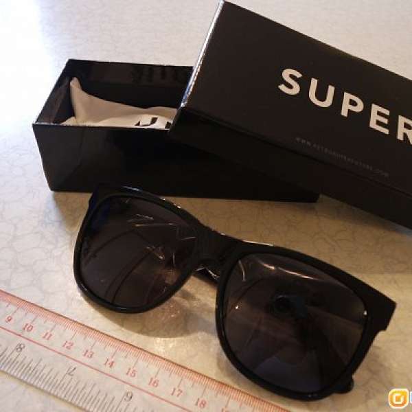 SUPER 全新太陽眼鏡