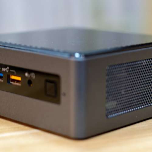 95% New Intel NUC8i5BEH NUC 8代 CPU 連 32GB Ram , 256GB Nvme SSD