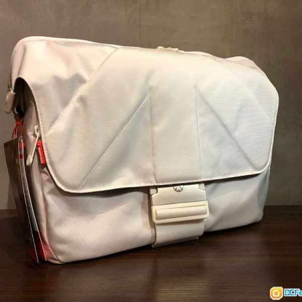 全新 Manfrotto Shoulder Bag Messenger Unica III 白色