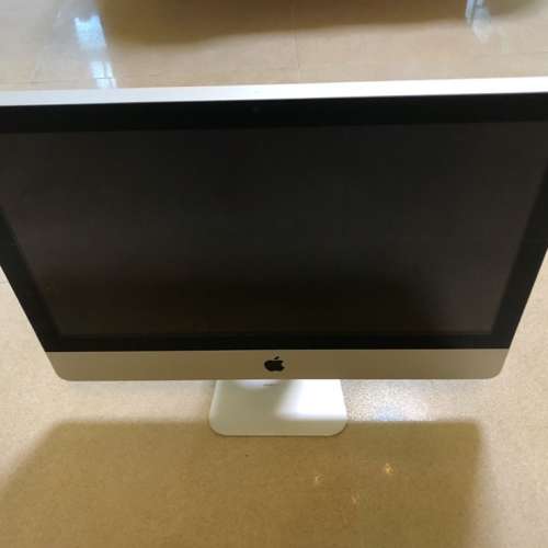 Apple iMac 21.5 inch Mid 2011  私人自讓
