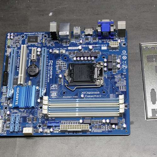 Gigabyte GA-Z77M-D3H Intel Z77 HDMI 底板 (Bios已更新, 有背片)