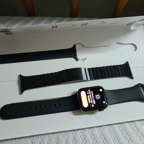 apple watch s4 40mm lte 黑鋼版 跟原廠黑鋼帶
