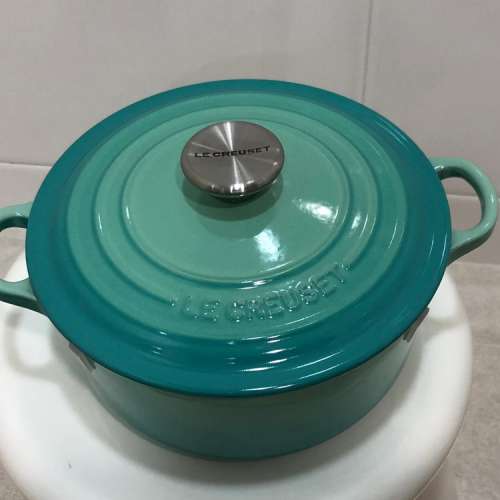 Le Creuset Round Casseroles 20cm Cast Iron