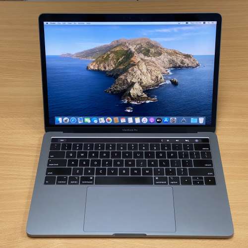 MacBook Pro 13” (2018) Touch Bar, Space Gray, 256GB, 8GB, 2.3GHz Quad Core i5