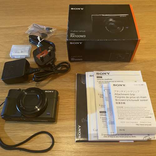 Sony Cyber-shot DSC-RX100M3 Zeiss lens. 98% new. Barely used. Extra Battery