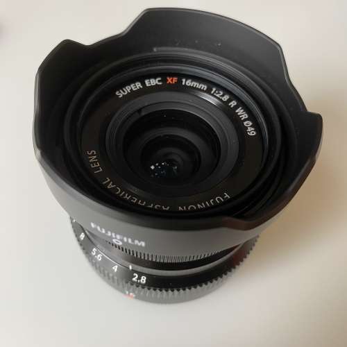 Fuji XF16mm F2.8 (great condition, like new)