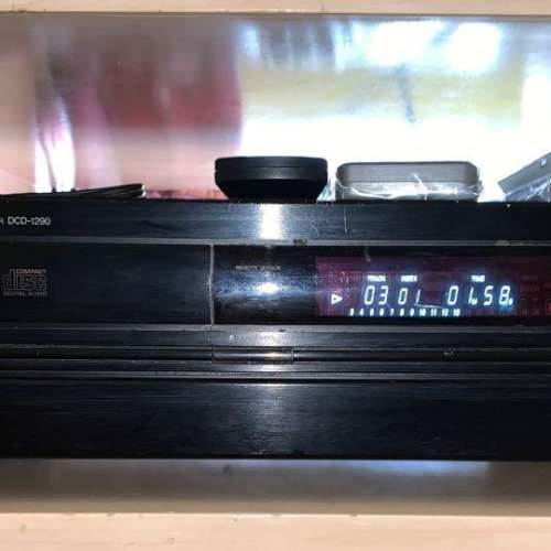 DENON DCD-1290 CD PLAYER 機身花，七成新,前面面蓋打吾開,代用遙控 黃大仙地鐵站交收