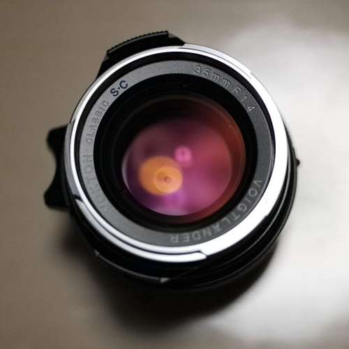 99.99%new 褔仔Voigalander Nokton 35mm 1.4 酒紅色SC 鍍模版本Leica M mount