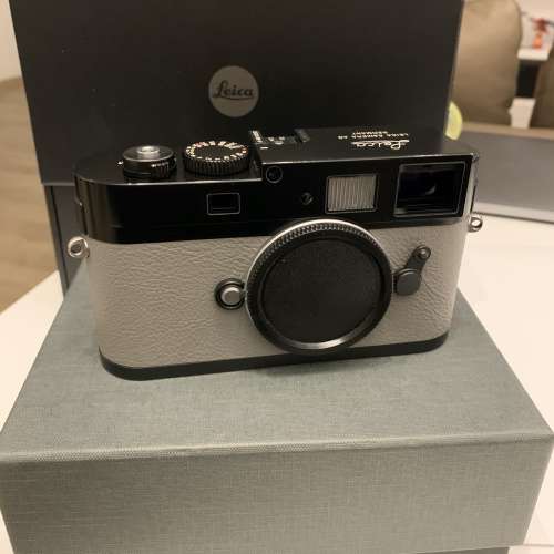 Leica M9P - Black, with Grey Cement leather, SC 1051, Warranty til Jan 2021