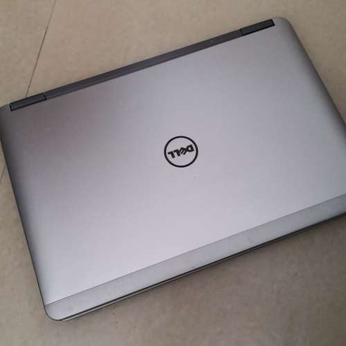 Dell Latitude E7240 i5 / 8gb ram / 256gb SSD