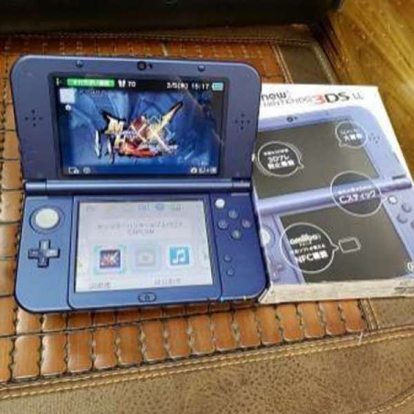 日版新款 N3DSLL遊戲機  金屬藍有盒有說明書九成新