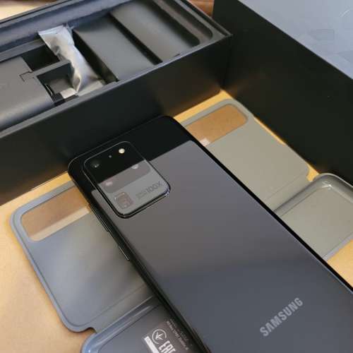 Samsung Galaxy S20 Ultra 5G 256GB Rom + 12GB Ram