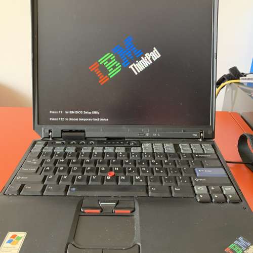 IBM Thinkpad T30（不是Lenovo）