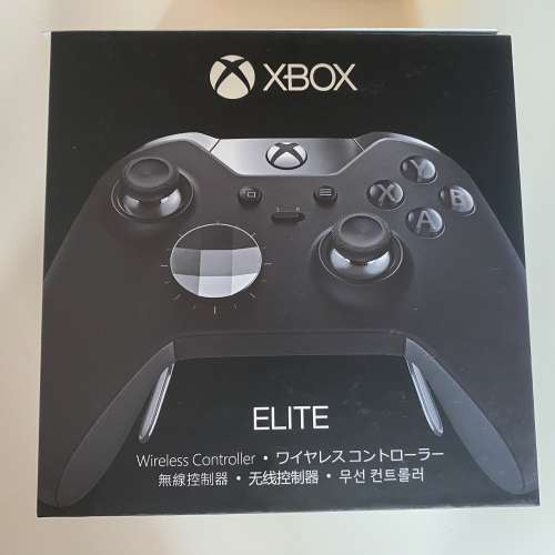 放Xbox Elite Controller 無線手掣控制器  （適用於XBOX One/PC）
