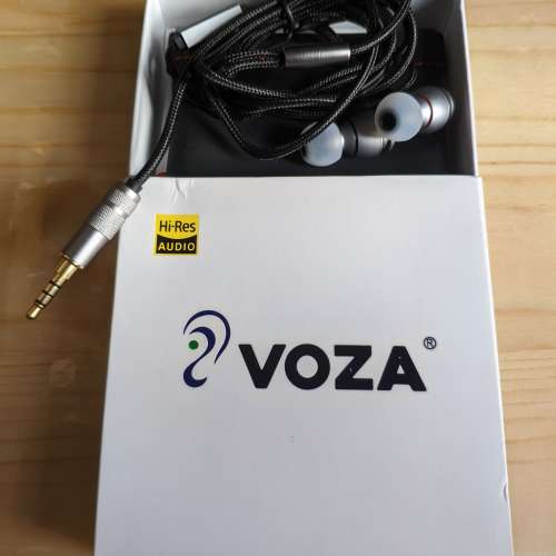 VOZA 新淨圈鐵耳機 有Hi-Res 認証