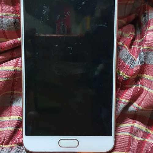 Samsung Galaxy  C 5  5.2寸4十64 有指紋辨認有mfc可入記憶卡 有快充功能港行淨机九...