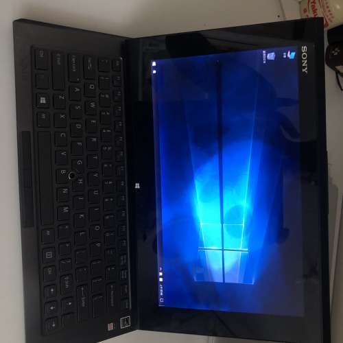 Sony Duo 11 Notebook 筆記本電腦