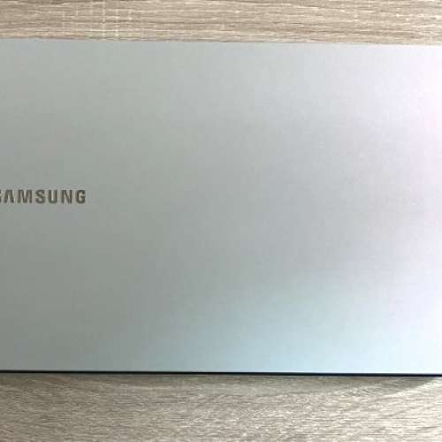 Samsung Galaxy Book Ion - i5-10210U / 8GB / 512GB SSD / 13.3" QLED