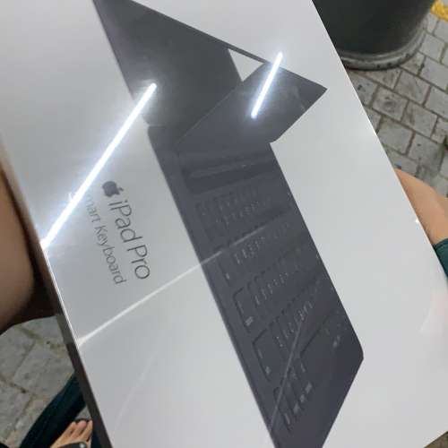 全新Smart Keyboard iPad Pro 12.9”