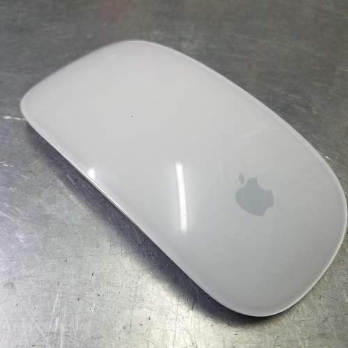 Apple Magic Mouse 1st Generation