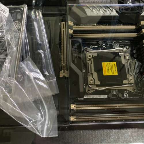 X99 Sabertooth MB+ i7 6800K + ROG Strix LC240 Cooler