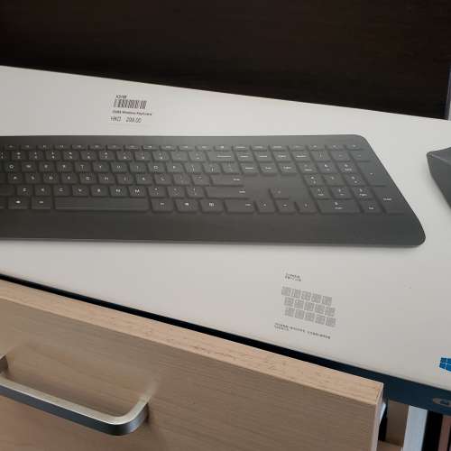 Microsoft 無線滑鼠鍵盤組 (Wireless Desktop) 900