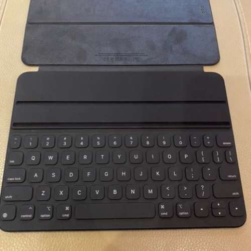 iPad Pro 11 smart keyboard