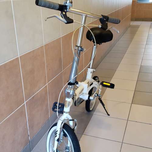 韩国品牌14吋接叠单车(九成新)