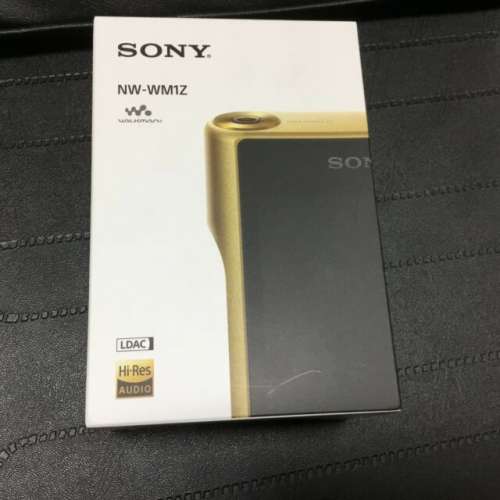 Sony WM1Z