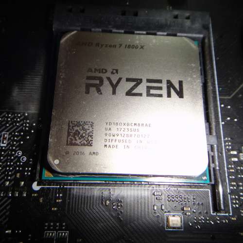 AMD  Ryzen 7 1800X 4GHz 連主版 B450M MORTAR (附正版Window10Pro) Socket AM4
