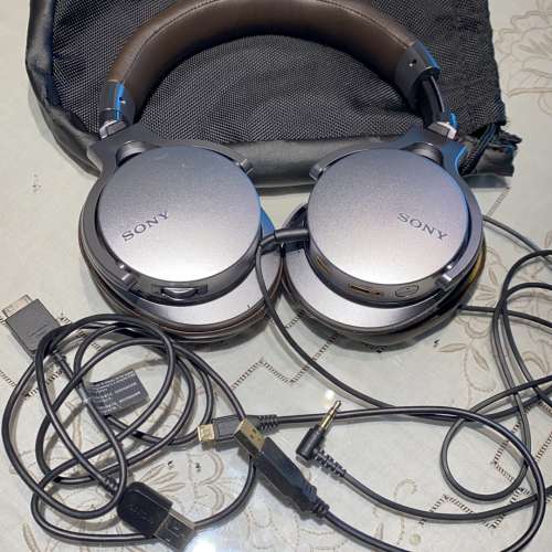 Sony MDR-1ADAC 藍牙耳牛 (買左未用過)