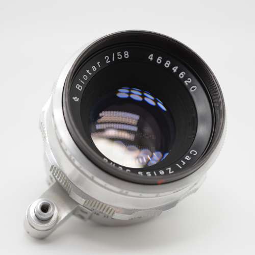 Carl Zeiss Biotar 58mm f/2 + Exakta Varex VX 相機