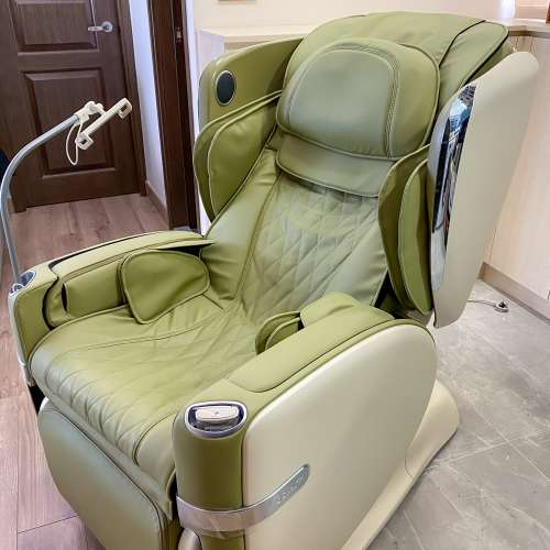 超新正OSIM四手天王按摩椅 - 綠色訂製版（包邊無花紋）OSIM Green Massage Chair