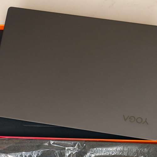 Lenovo Yoga s730-13iwl  i5-8265u/8G/512G/13.3" FHD 超輕巧1.19kg