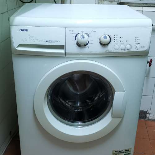Zanussi 金章 前置式洗衣機