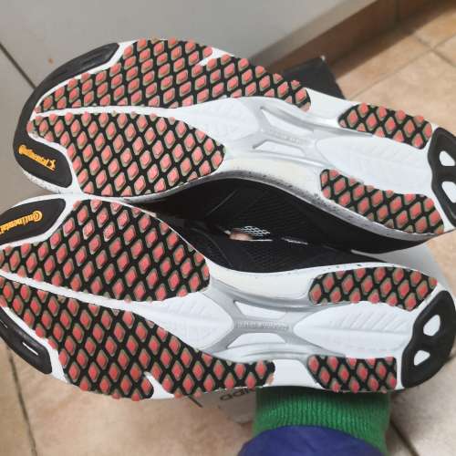 Adidas ADIZERO TAKUMI SEN 5 跑鞋