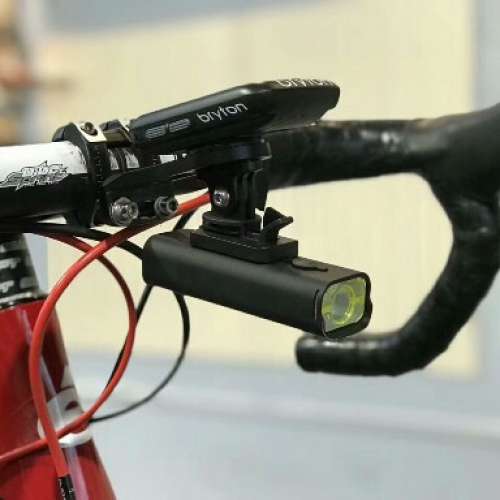 100% NEW GACIRON 加雪龍 USB充電防水專業單車前後燈