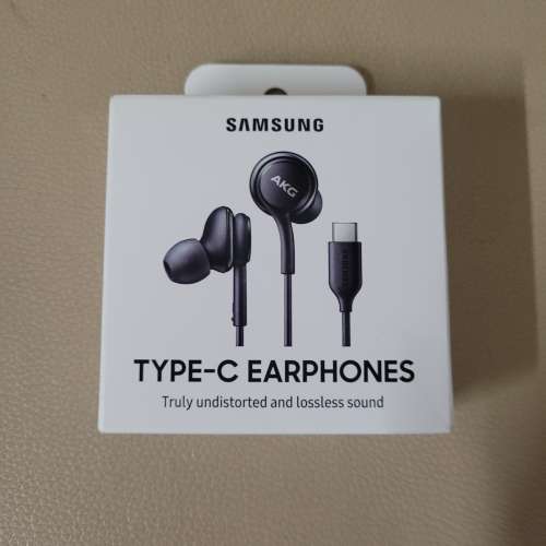 100%new Samsung AKG type-c 耳機未開封。