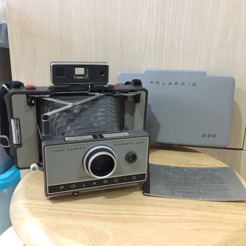 Polaroid Land Camera 230