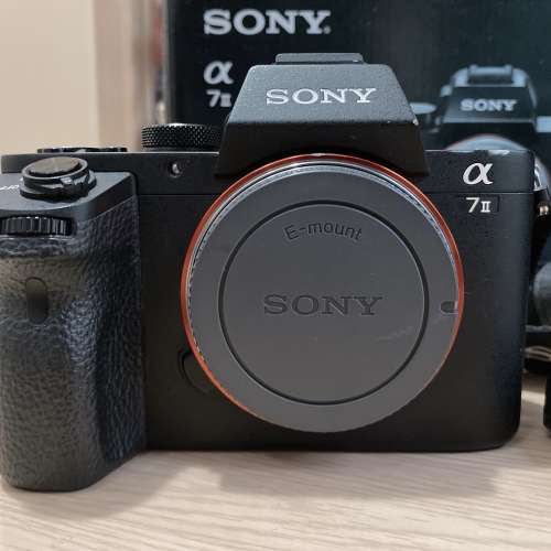 Sony A7ii Body + Kit Lens 28mm-70mm