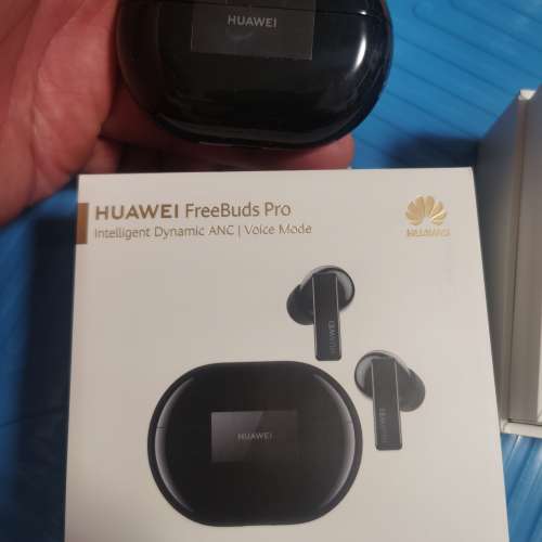 HUAWEI FreeBuds Pro有單11月電腦單黑色