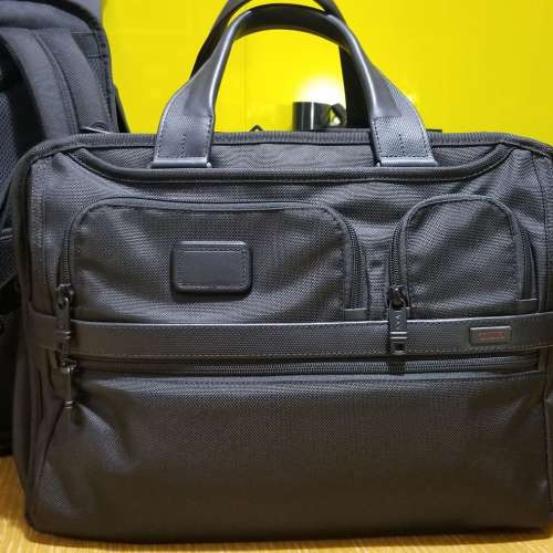 TUMI – Alpha 2 Expandable Organizer Laptop Brief Briefcase [15 Inch Computer]