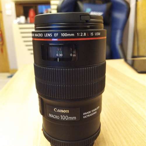 Canon 100mm f2.8l is usm