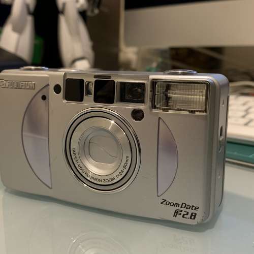 買賣全新及二手菲林相機, 攝影產品- Fujifilm Silvi F2.8 Zoom Date F2