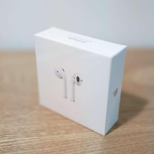 AirPods 連無線充電盒 （100%new 有保）