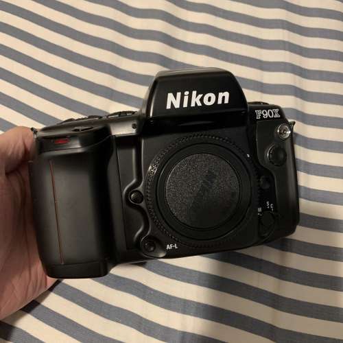 Nikon F90x + 35-70mm F3.3-4.5