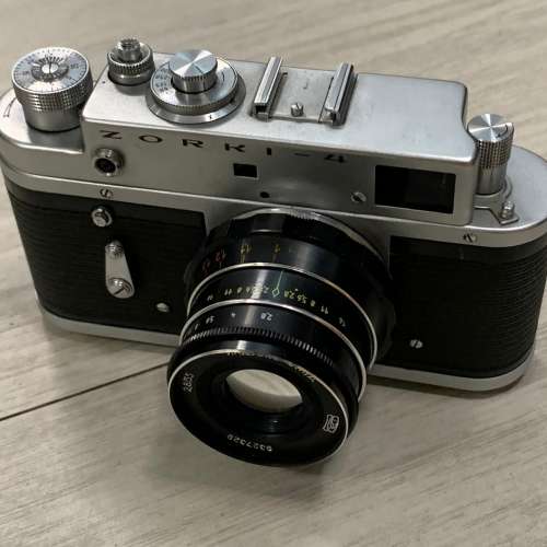 Zorki 4 連 Industar 55mm f/2.8 (not Leica III )